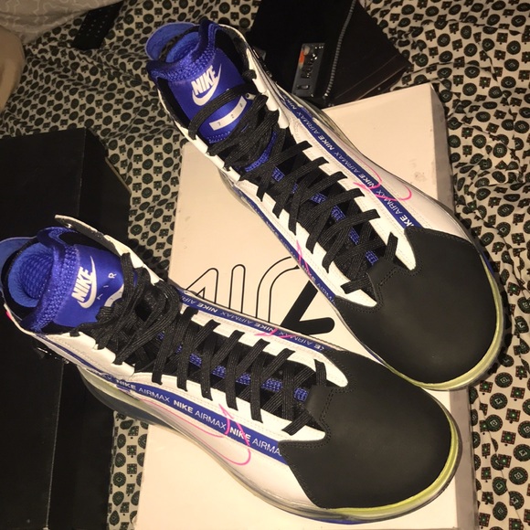 AirMax 270 Reacts Saturn - Picture 1 of 6